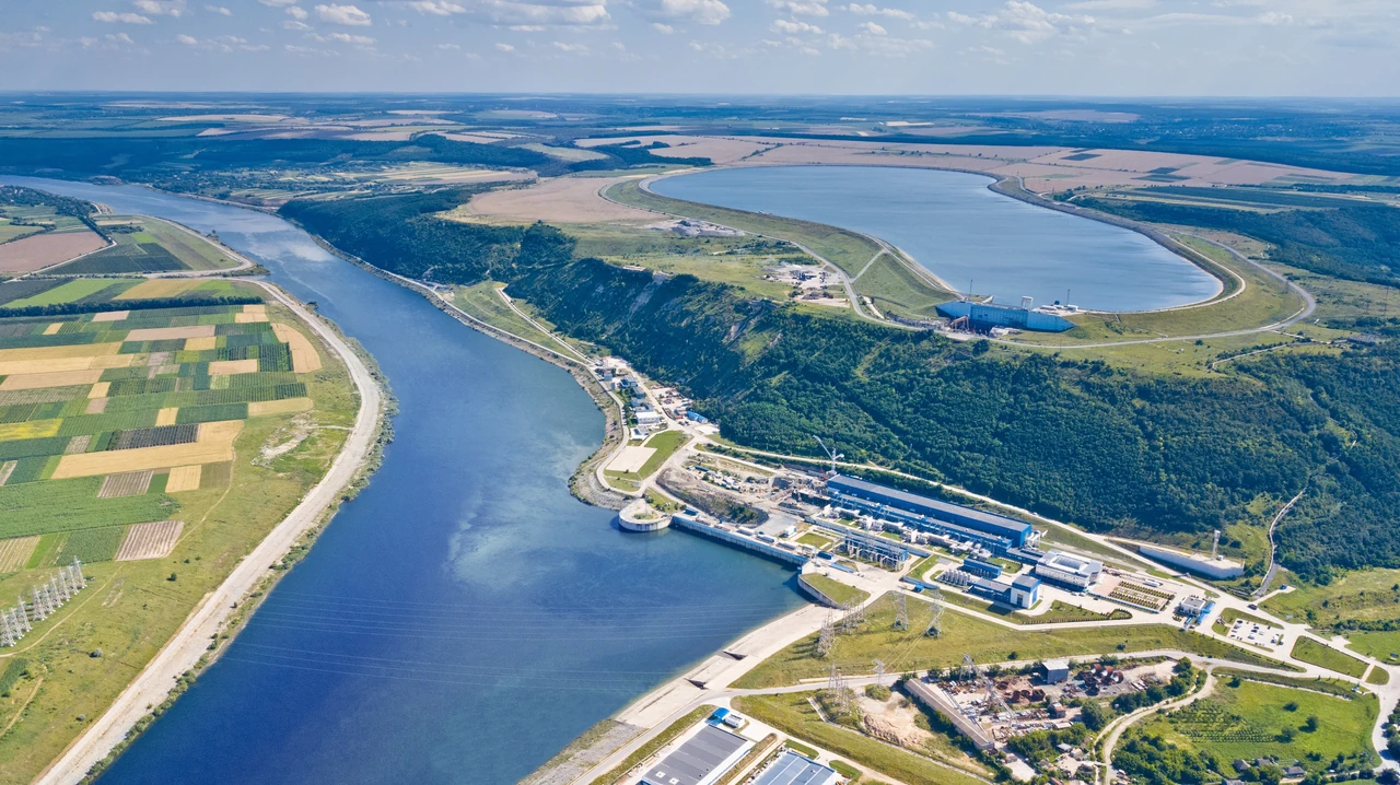 Дністровське водосховище: енергетичний гігант і скарбниця спогадів Подністров’я