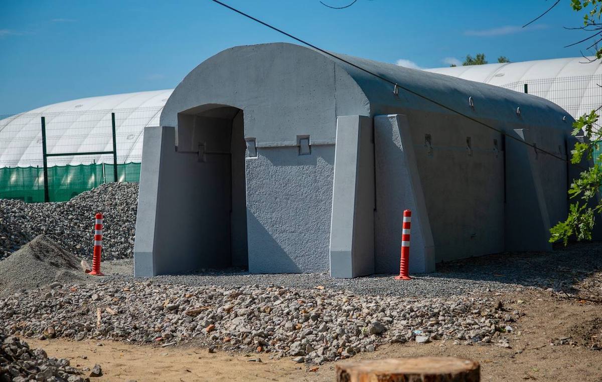 Нове бетонне укриття на будівництві в Києві за програмою Кличка