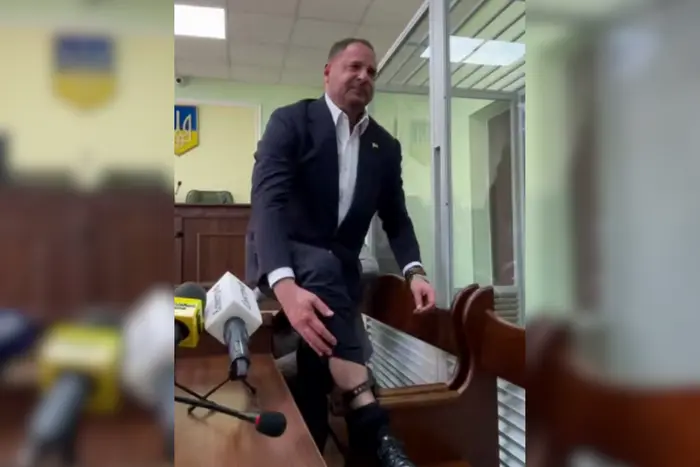 ВАКС зняв електронний браслет з Чернишова