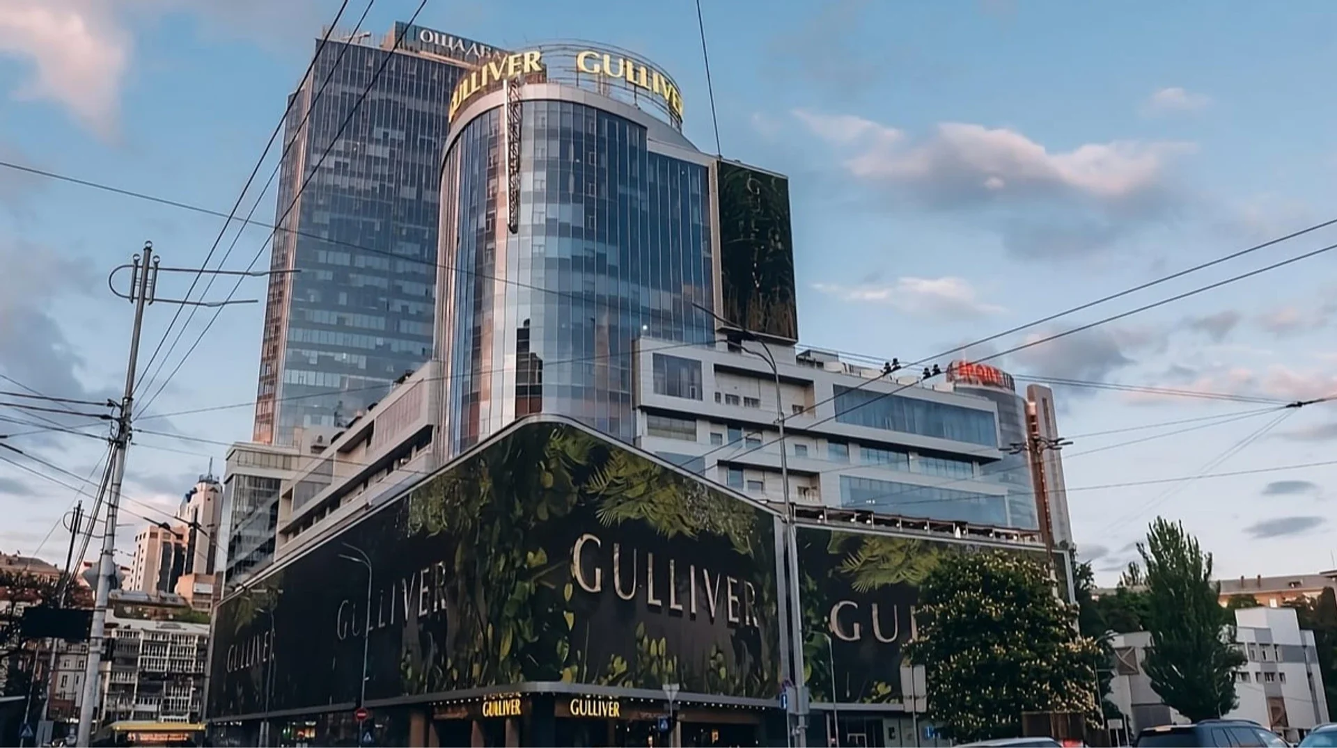 Новини 31 липня: продаж Gulliver