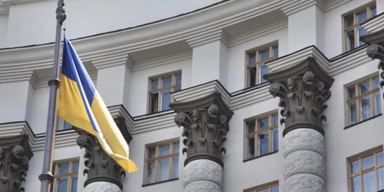 Середня зарплата в ЦОВВ у червні сягнула майже 67 тис. грн
